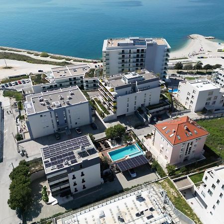 Liberty Living Apartments Split Exteriör bild