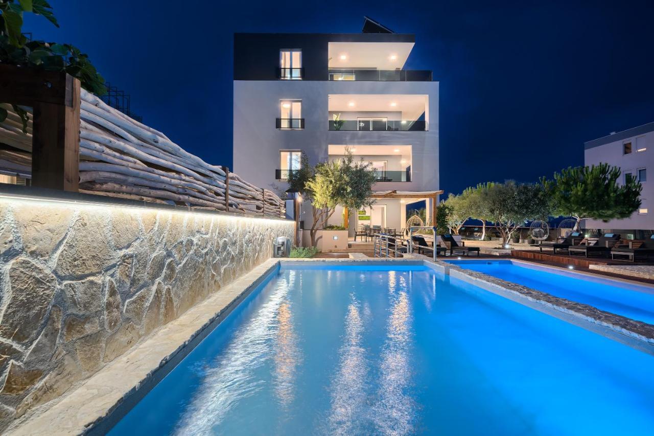 Liberty Living Apartments Split Exteriör bild
