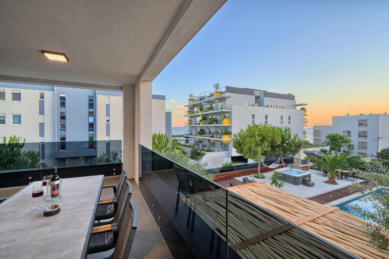 Liberty Living Apartments Split Exteriör bild