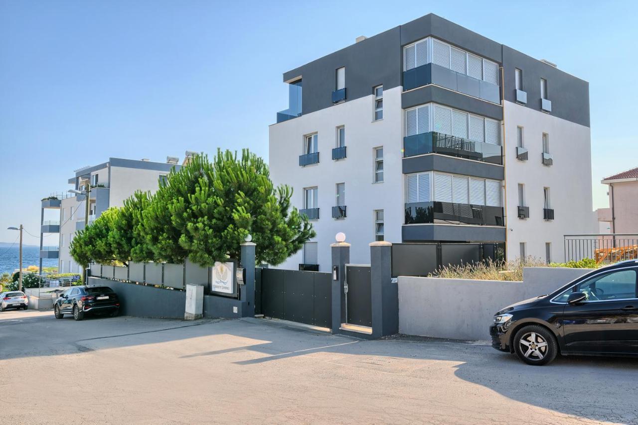 Liberty Living Apartments Split Exteriör bild